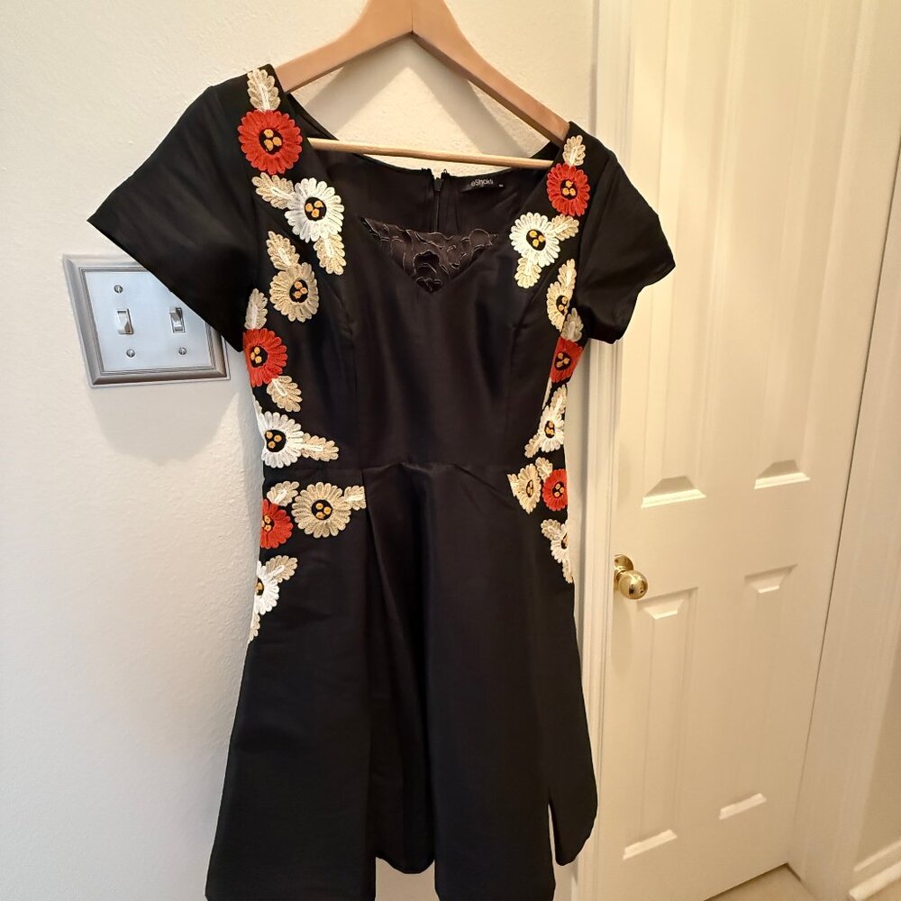 eShakti Embroidered Silk Black Dress; Sz. 8; White, Tan, Yellow & Orange flowers